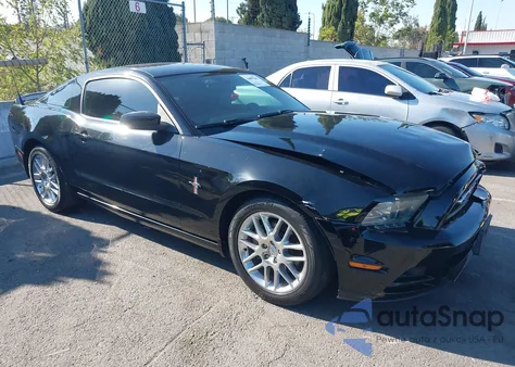 2014 Ford Mustang V6 Premium z USA, uszkodzony, nr VIN 1ZVBP8AM6E5327532